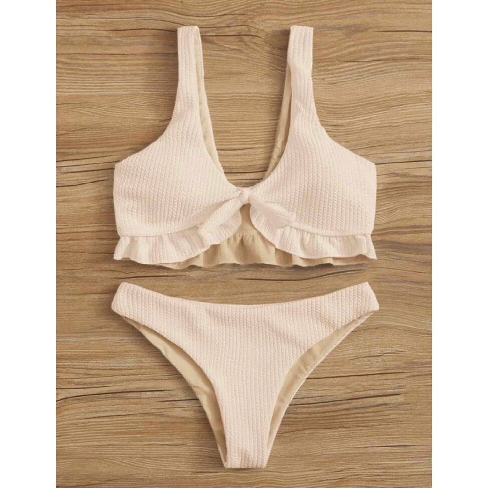 BRAND NEW Knot Front Ruffle Trim Bikini Swimsuit M